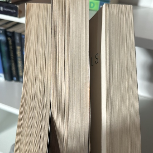 Dystopian Books - Picture 12 of 12